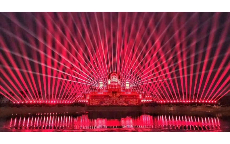 天津欢乐谷玛雅海滩景观文旅户外防水光束灯案例